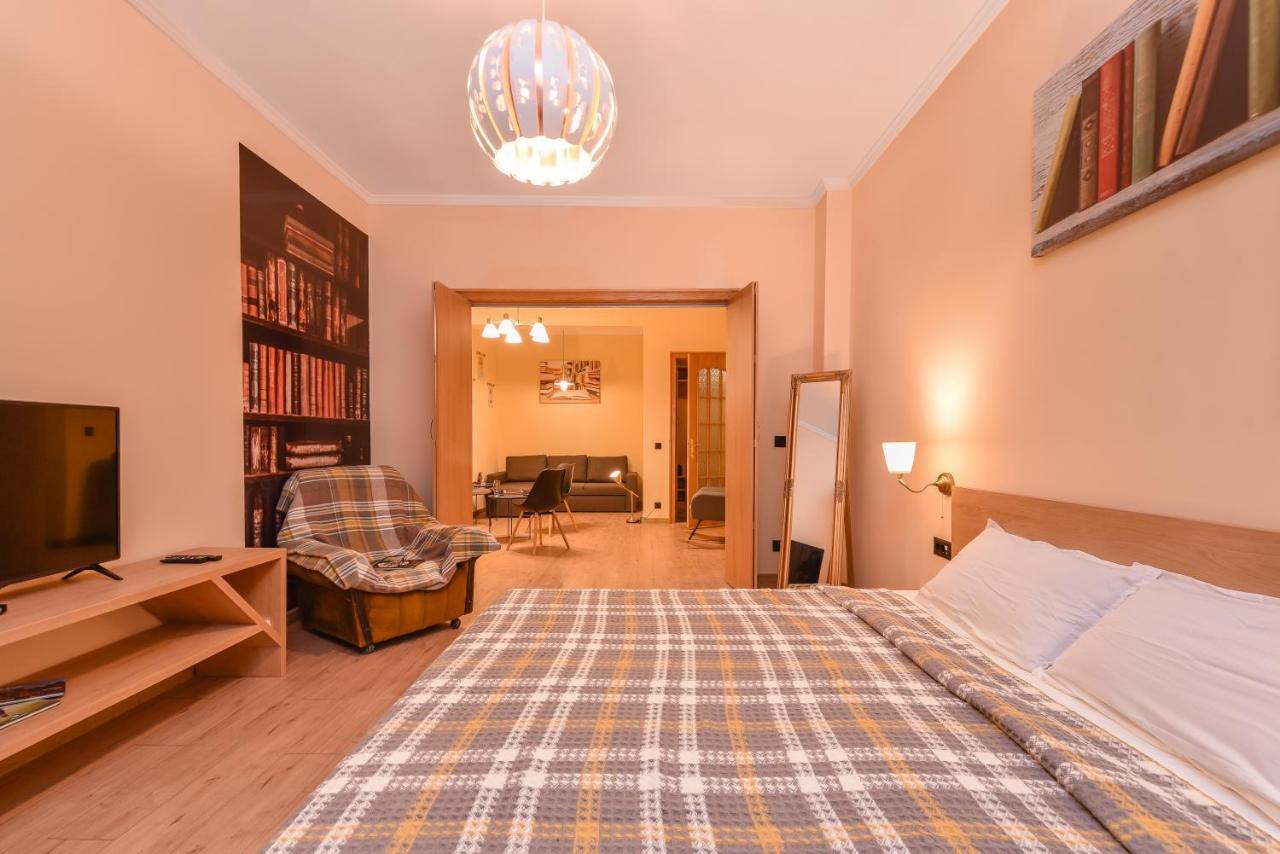 Sofia Dream Apartment - The Library - 3-Bdr, 2-Bthr By Flat Mаnager Extérieur photo